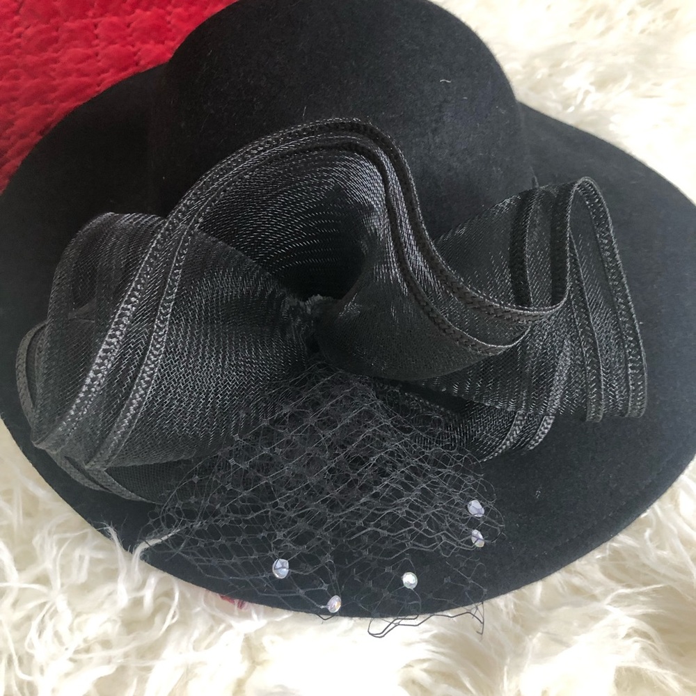 Black Fashionista Felt Hat